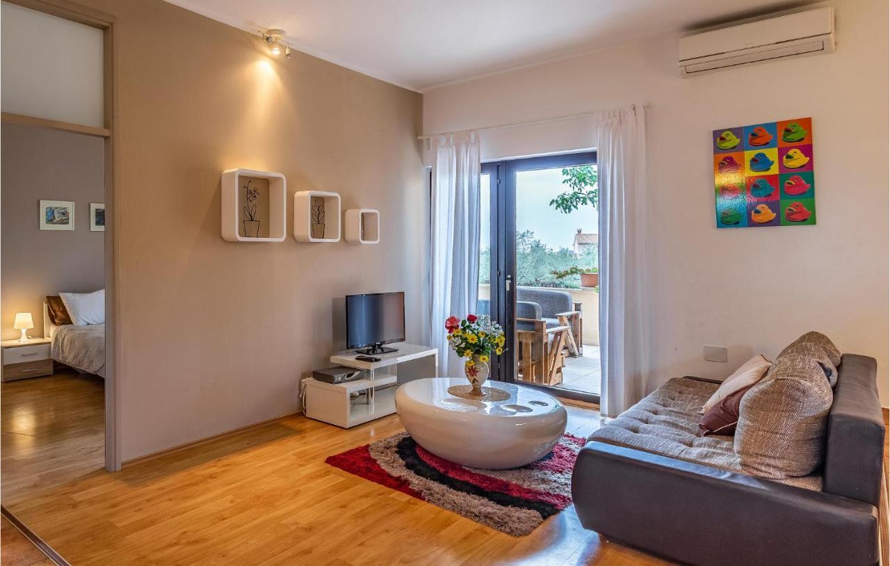 Lovely Apartment In Fazana With Wifi ภายนอก รูปภาพ